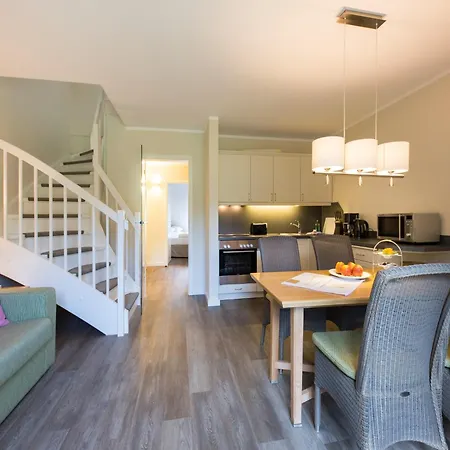 Maisonette Ferienwohnung, Dierhagen Apartamento *